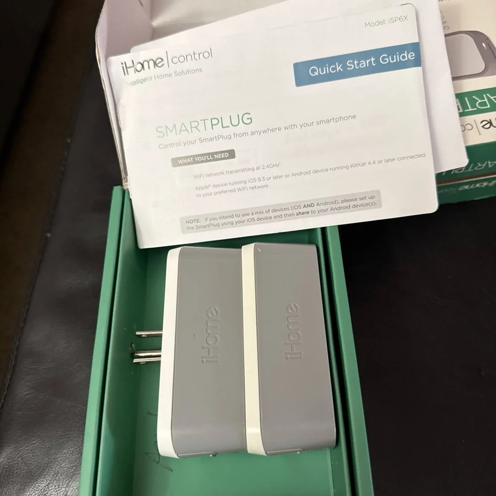 iHome SmartPlug Wi-Fi Outlet - Gray - Picture 2 of 5